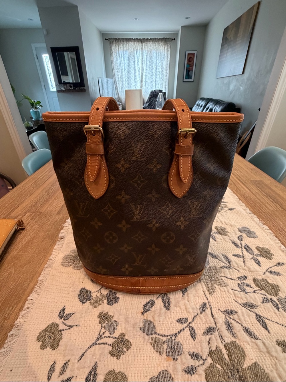Louis Vuitton Monogram Canvas Bucket Bag in Brown and Tan (DC DK0029) - Picture 2 of 8